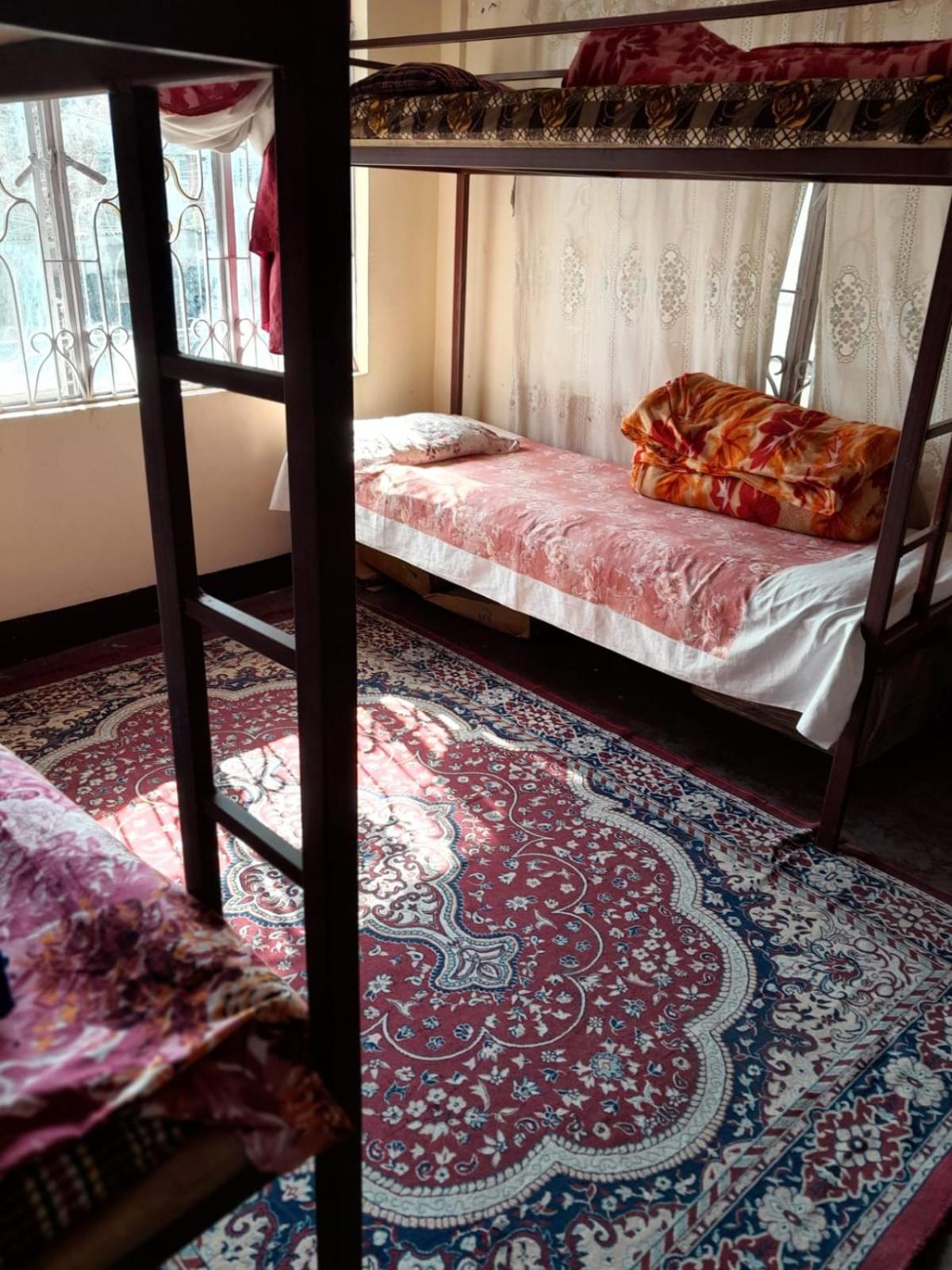 Хостел Backpackers Hub Дарджилинг Экстерьер фото